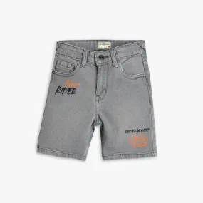 Boys Regular Fit Solid Mid Rise Shorts