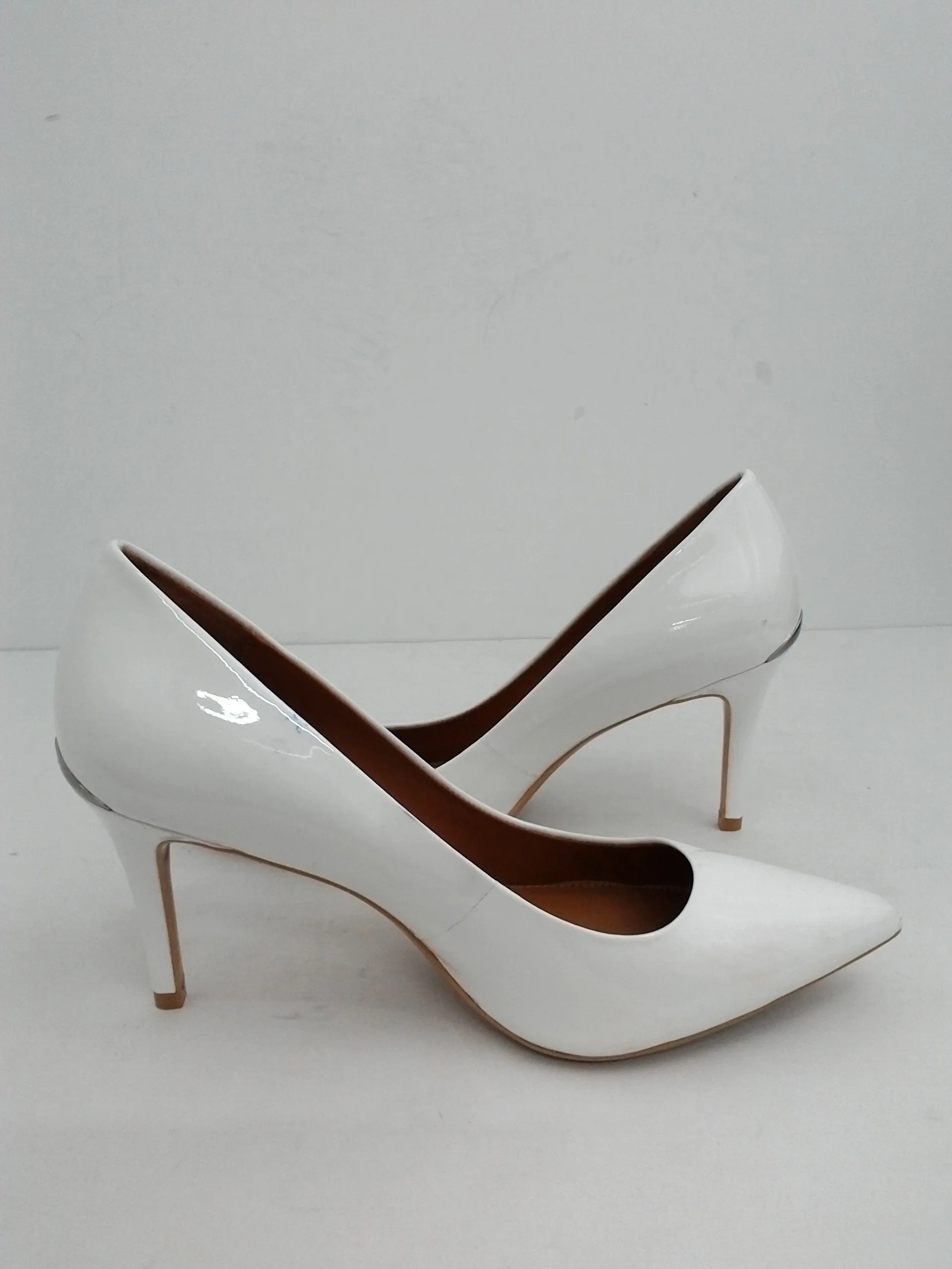 Calvin Klein Women's Gayle white Patent Heels Size 7.5 M