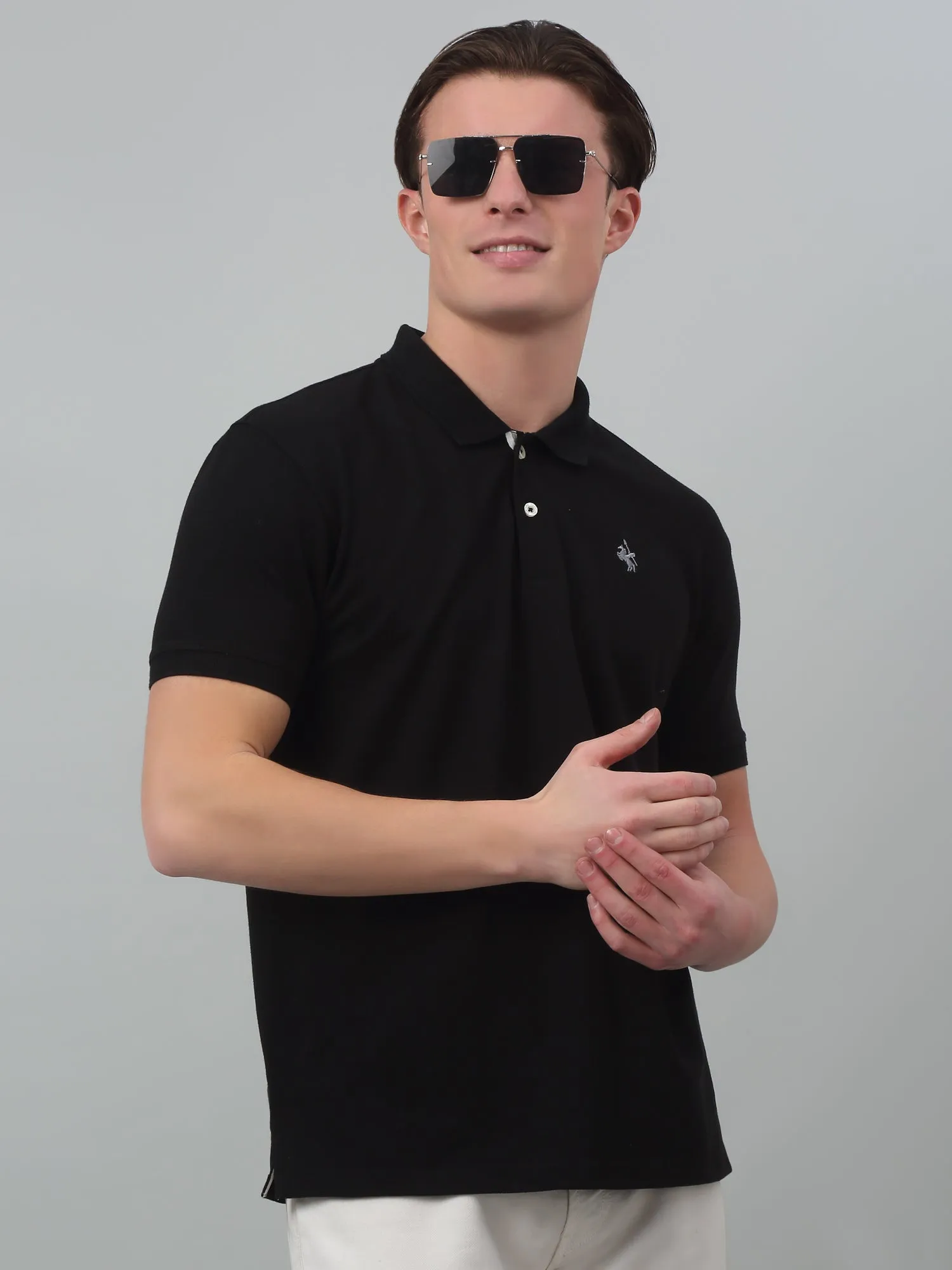 Cantabil Black Solid Polo Neck Half Sleeve T-shirt For Men