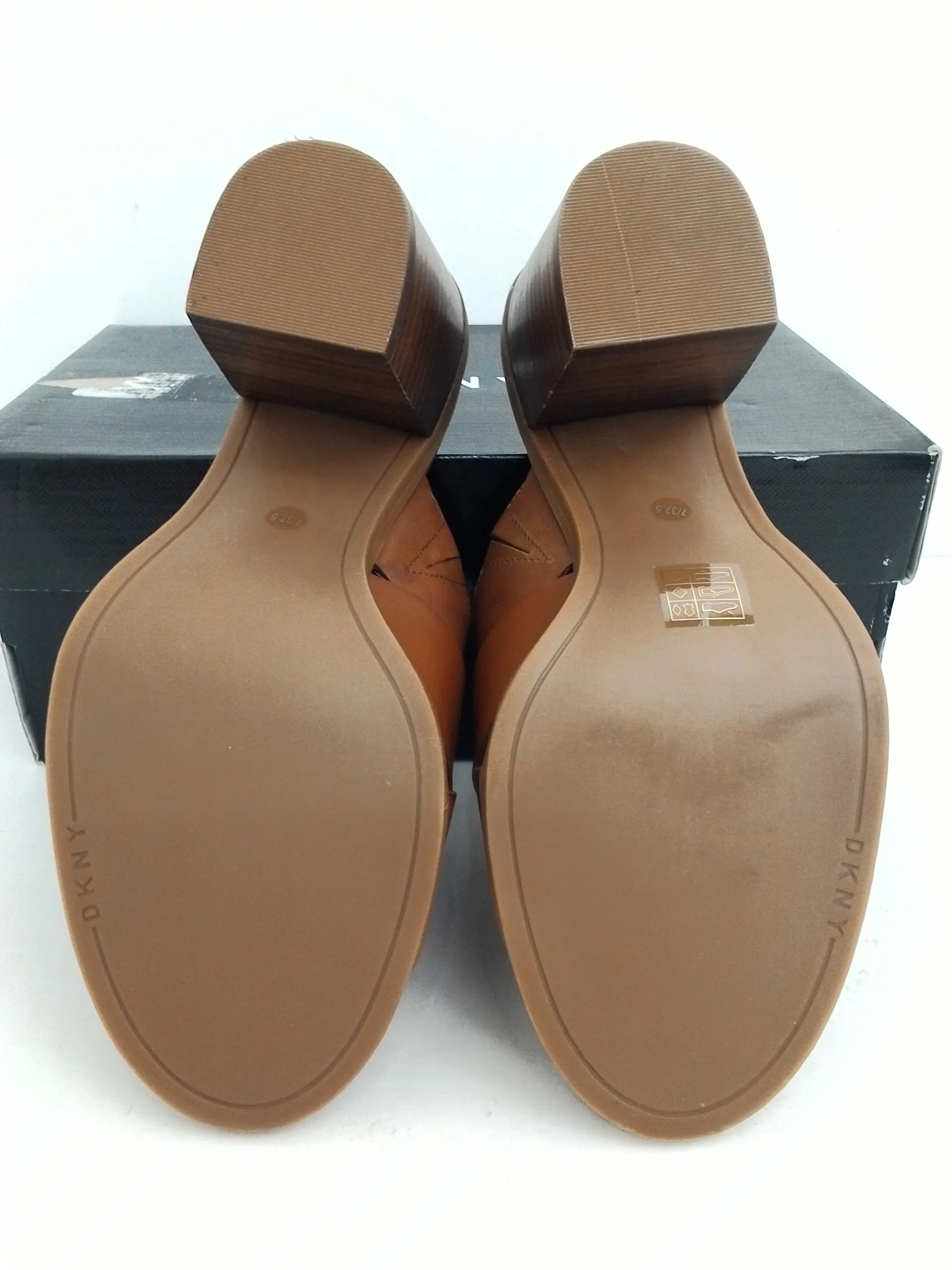 DKNY Women's Cavi Sandal Mule Brown Size 7