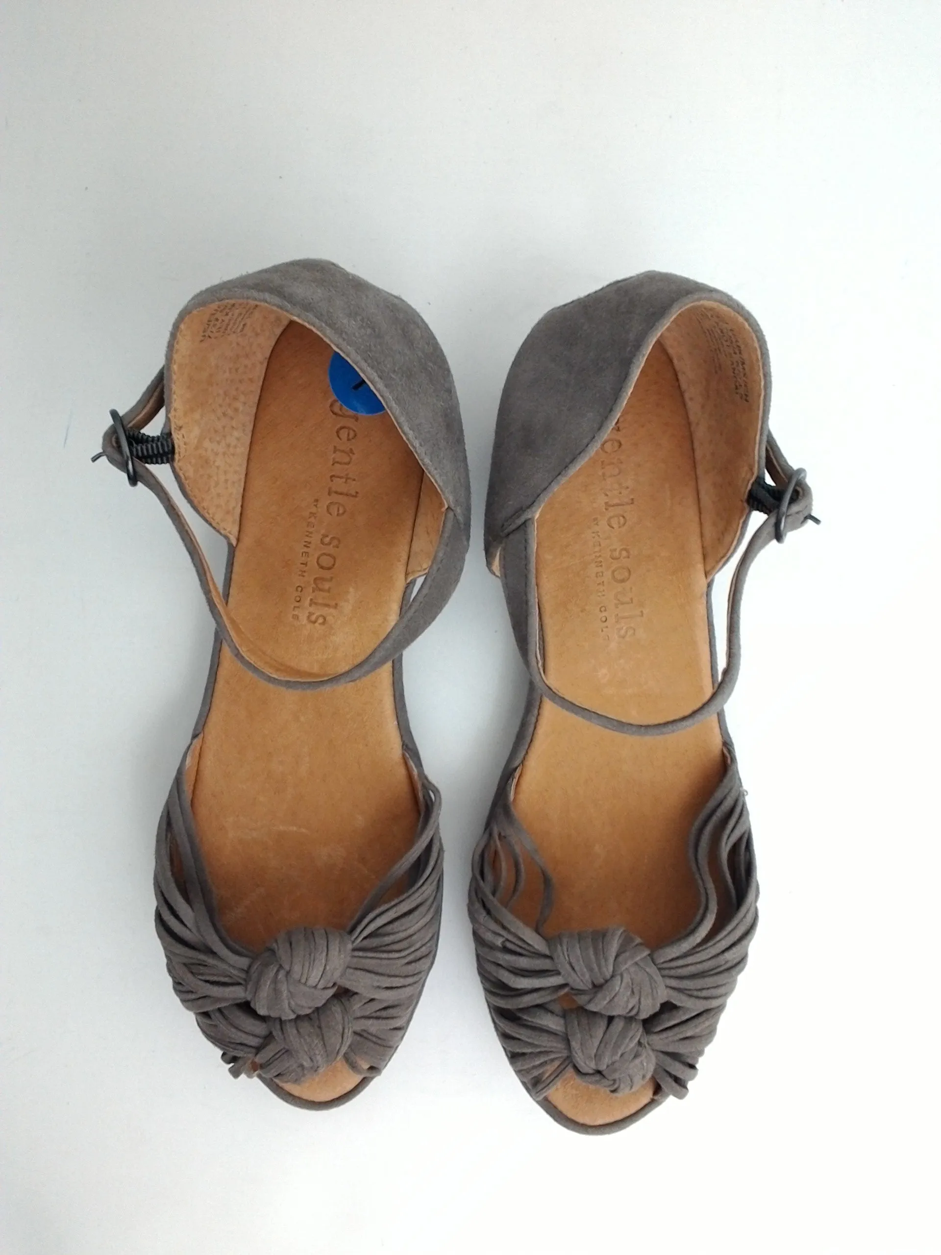 Gentle Souls By KENNETH COLE Women's Grey Leather Lily Knot Sandal Size 7