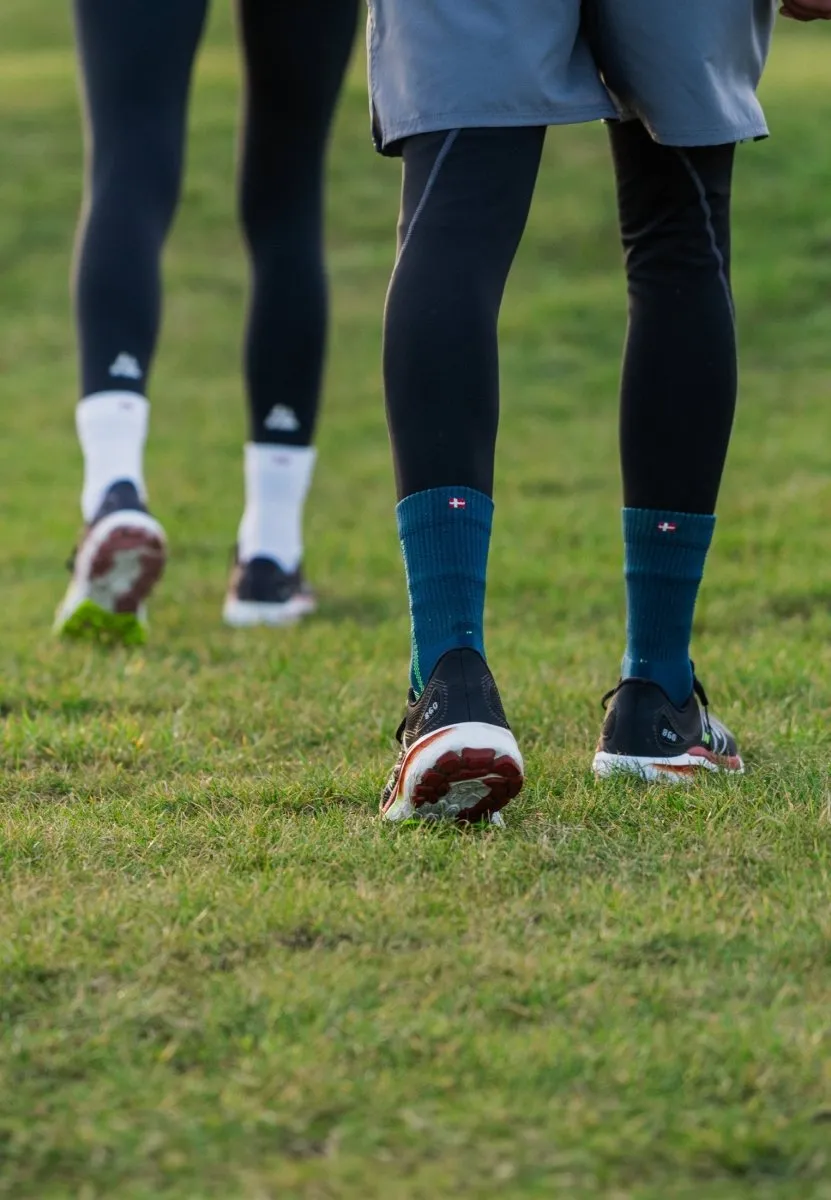 LONG-DISTANCE CREW RUNNING SOCKS