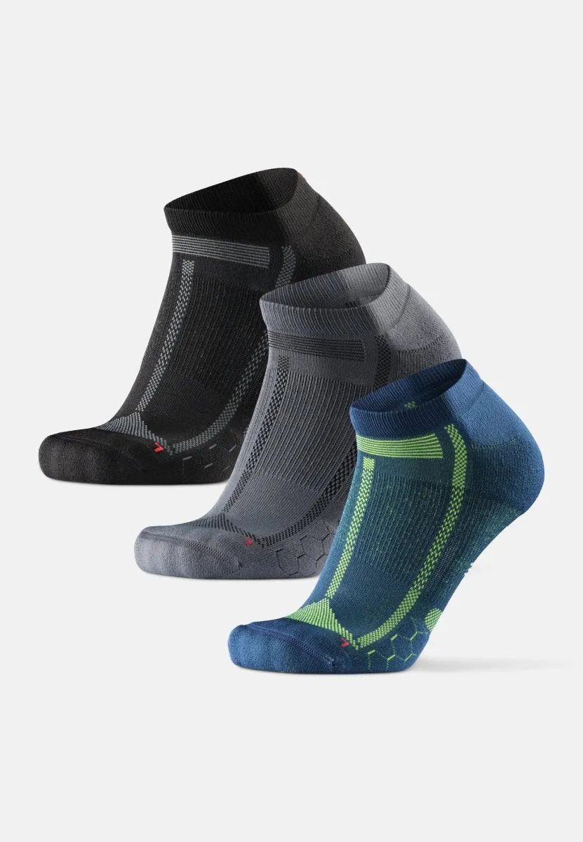 LOW-CUT RUNNING SOCKS FOR LONG DISTANCES