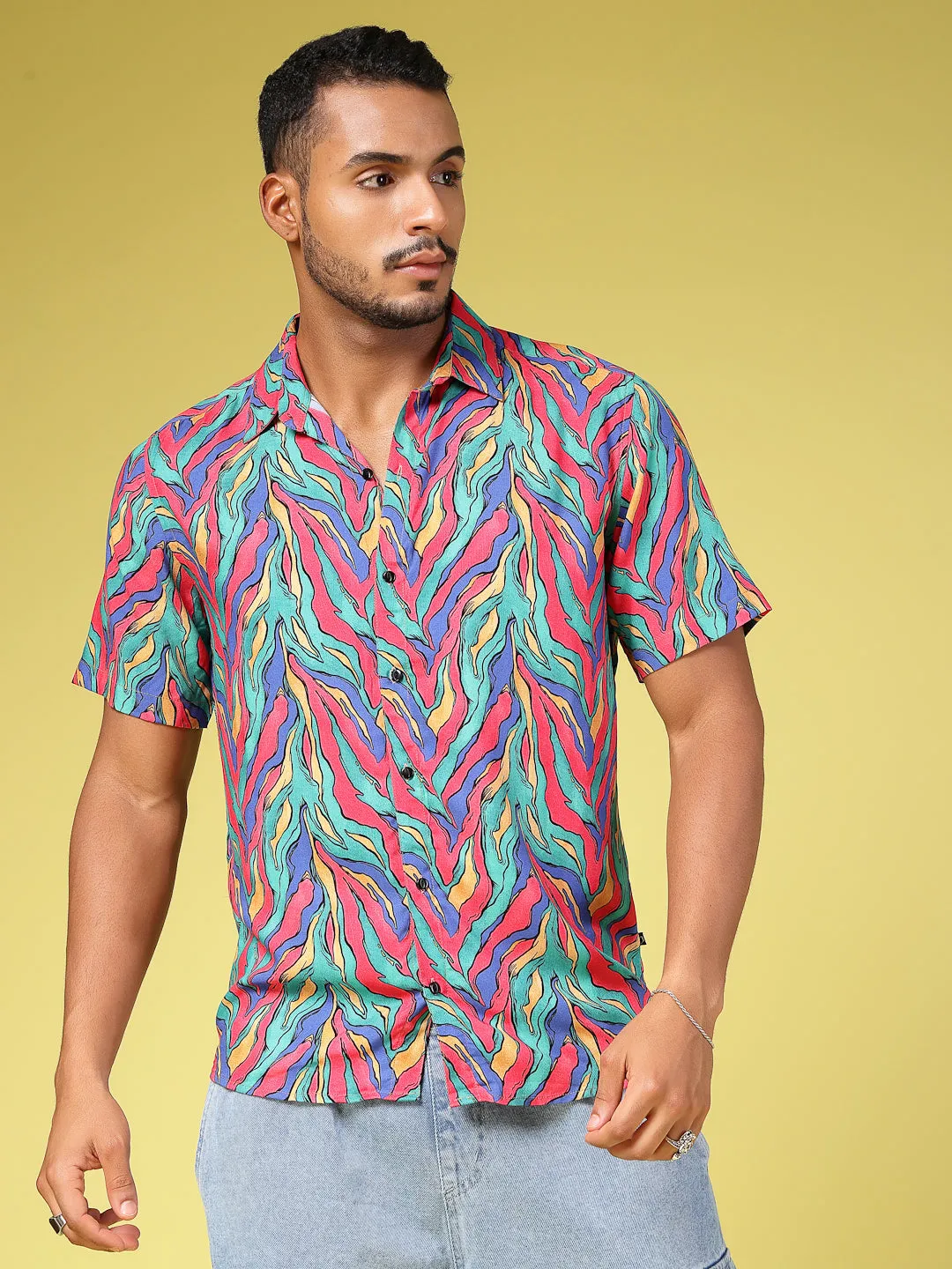 Men's Half Sleeves Abstract Print Shirt