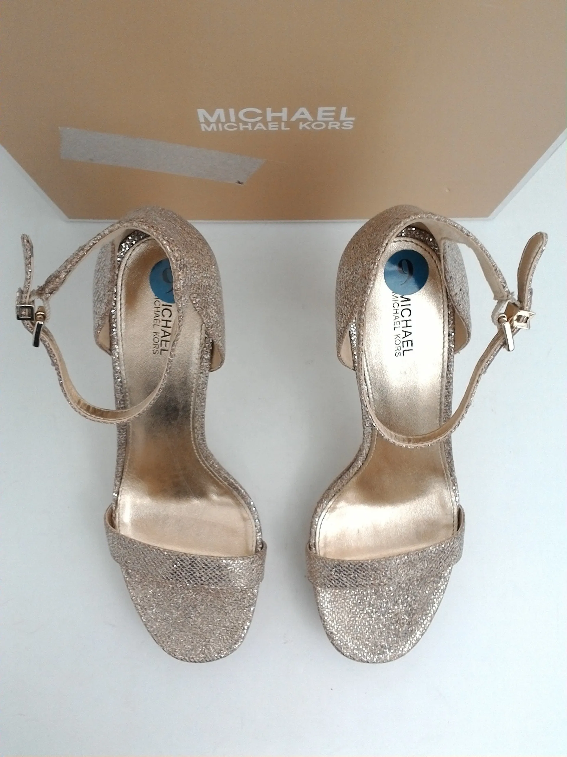 Michael Kors Women's Margot Platform Glitter Silver Sand Size 9 M