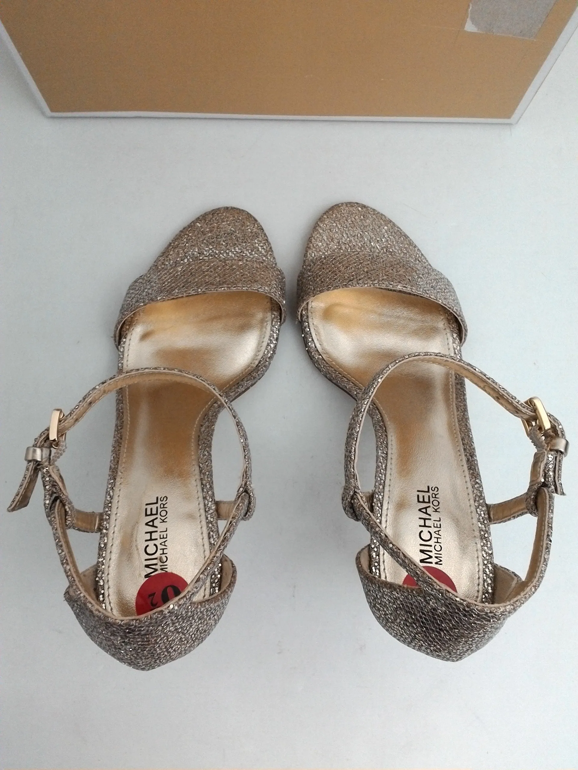 Michael Kors Women's Simone Mid Sandal Glitter Silver Sand Size 6.5 M