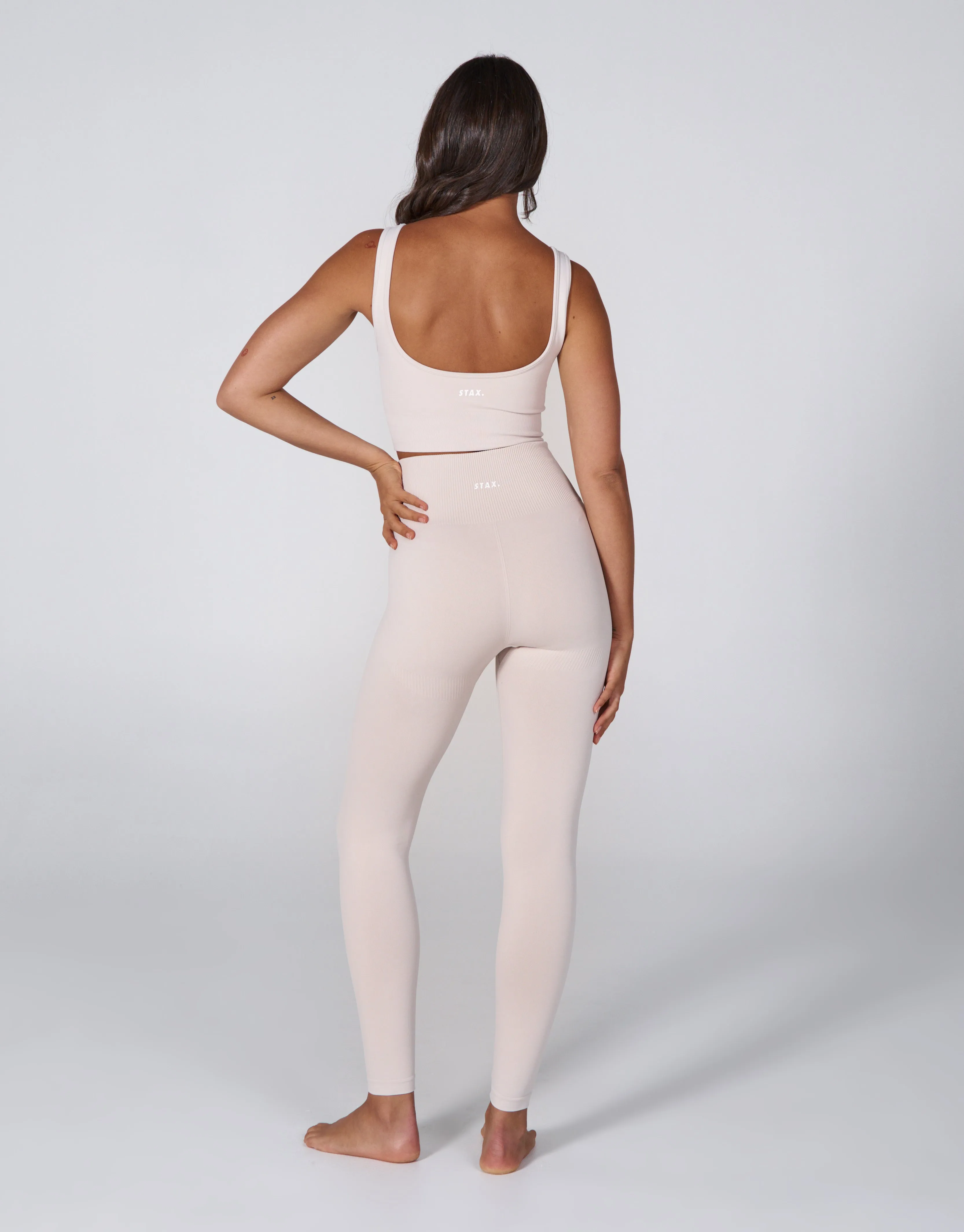 Premium Seamless Favourites Low Back Crop - Bone